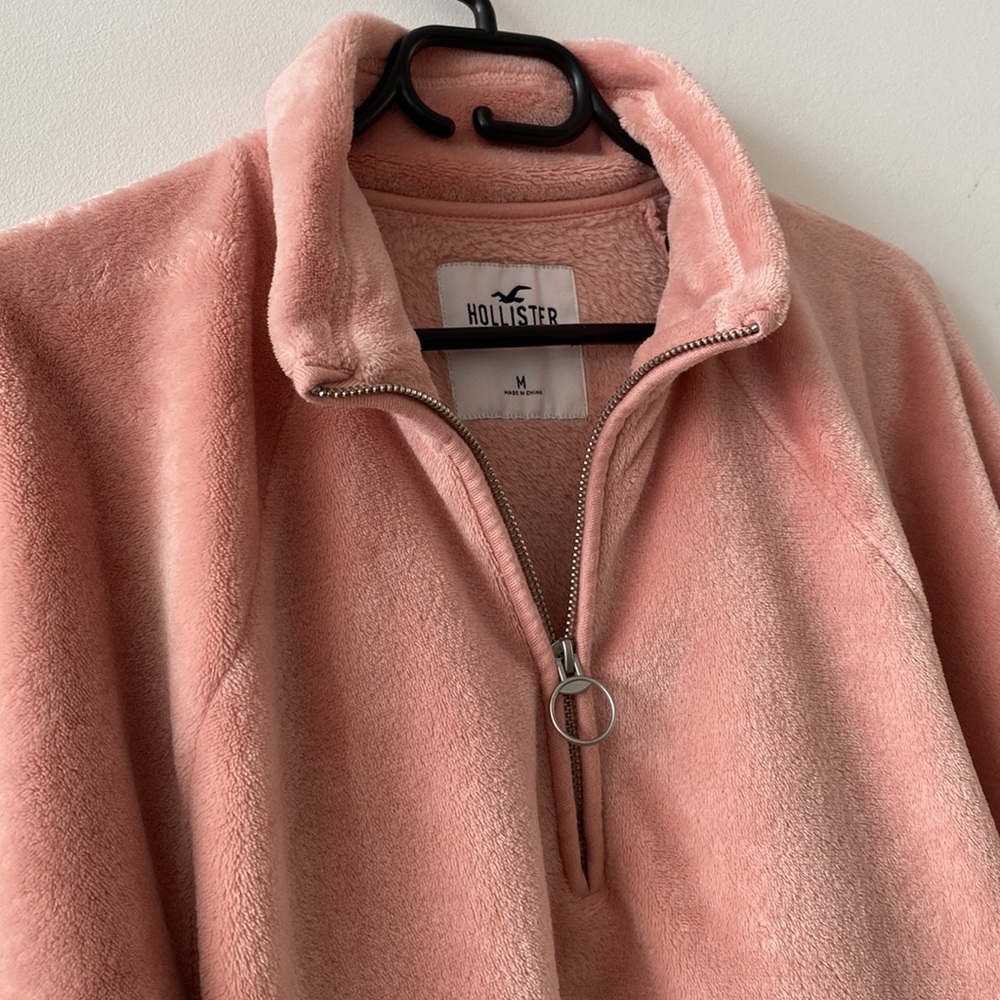 🌼 Hollister Plush Jumper 🌼 - Picture 3 of 7